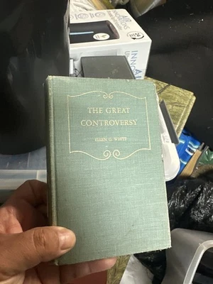 Libro de colección 'El Conflicto de los Siglos' de Elena G. de White Foto 1 de 2