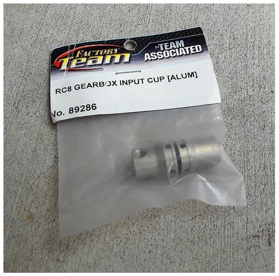 Team Associated 89286 Factory Team Gearbox Input Cup Aluminum RC8 (2) - Image 1 of 1