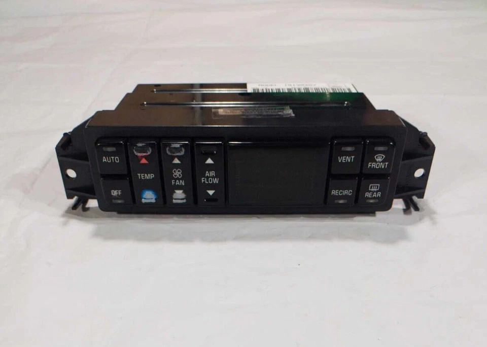 2000-2005 Buick LeSabre Automatic Climate Control Heater Control HVAC 16236054 - Image 1 of 4