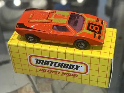 Matchbox Streakers #27 Lamborghini Countach Red w/ Purple Windows RARE - Image 1 of 3