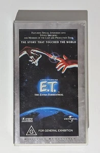 E.T The Extra -terrestrial Special Edition VHS Video Steven Spielberg Interview - Picture 1 of 3