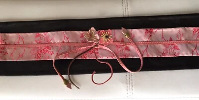 Nuevo sin etiquetas Nuevo Auténtico Prada Rosa Cuero Flores Obi Kimono Cinturón Ancho 28 70 XS S Foto 1 de 4