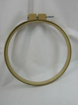 VINTAGE ROUND WOOD 14" EMBROIDERY CROSS STITCH QUILTING HOOP SCREW CLOSURE 46172 - Image 1 of 4