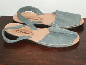 JEFFREY CAMPBELL Pewter Silver Metallic IBIZA Sandals Size 40 NWOB - Picture 1 of 3