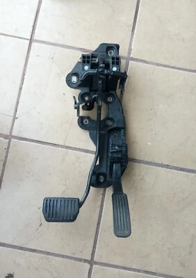 2013-2020 Ford Fusion 1.5 Accelerator Gas  Pedal DG9C-9F836-AD (OEM) - Image 1 of 4