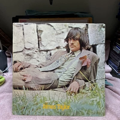 Vintage 1968 LP James Taylor Self-Titled Vinyl Apple SKAO 3332 - Image 1 of 4