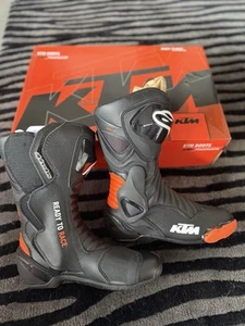KTM SMX 6 V2 UK 8 - EU 42 Black Orange Fluo New In Box Never Used - Picture 1 of 7