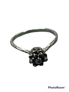 Affordable Sterling Silver Flower Ring Sz 7.75 T Lee - Picture 1 of 3