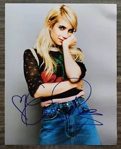 Emma Roberts Signed 11x14 Photo Actress American Horror Story Scream Queens RAD - Picture 1 of 1