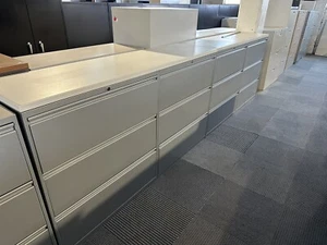 6 DR Lateral Credenza in Gray Metal Finish W/ White Laminate Top / 6' x 19" x 40 - Picture 1 of 4