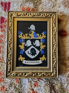 Coat Of Arms Fridge Magnet Saunders Last Name - Picture 1 of 3