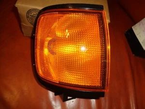 HONDA 1998 1999 PASSPORT MARKER TURN SIGNAL RH OEM NEW GM 97123997 - Picture 1 of 5