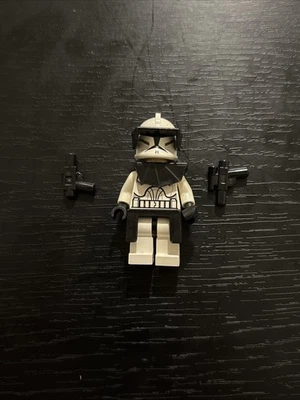 LEGO STAR WARS CLONE TROOPER (FASE 1) VISERA NEGRA, CALDERO Y KAMA SW0223 Foto 1 de 4