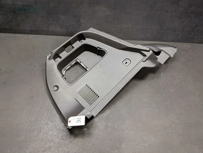 Panel de moldura trasero izquierdo Chevrolet Trax 2017 42571901 2016 Foto 1 de 4