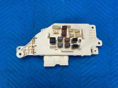 Bloque de unión lateral capó tablero Toyota Land Cruiser LX470 1999 2000 FABRICANTE DE EQUIPOS ORIGINALES Foto 1 de 4