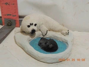 LivingStone figurine - Seals looking at each other from 1996 - Made in USA - Picture 1 of 3