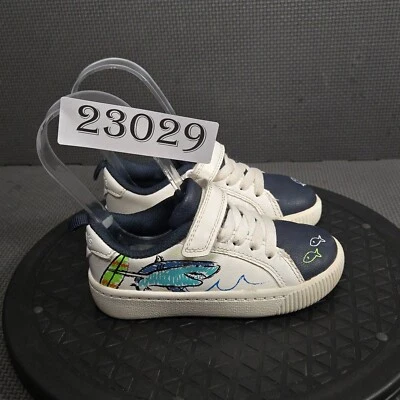 Zapatos Carter's Flagger Niño Pequeño Talla 8 Blanco Gancho y Lazo Playa Estampado Tenis Foto 1 de 4