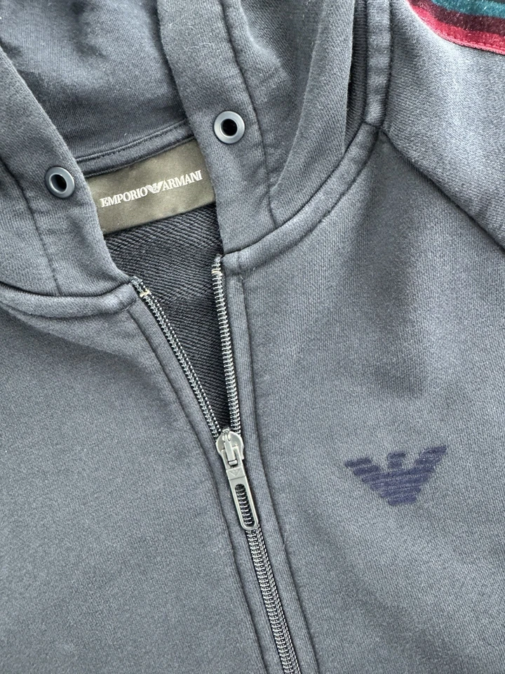 Emporio Armani Sudadera con Capucha Para Hombre Talla Mediana Negra Con Terciopelo Tubería Manga Larga Top Foto 1 de 4