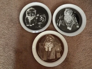 3 ROYAL CORNWALL COLLECTOR ''KITTEN'S & PUPPY WORLD'' CAT PLATES, DROGUETT, 1979 - Picture 1 of 15