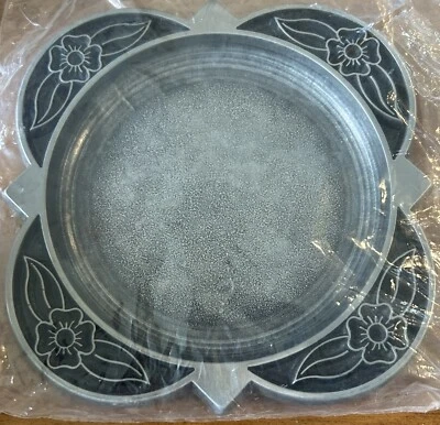 Yankee Candle PEWTER LARGE CANDLE JARS HOLDER Flowers - Image 1 of 4