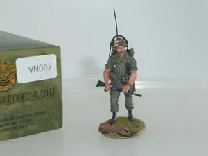FIRST LEGION VN007 VIETNAM WAR US ARMY 25TH INFANTRY DIVISION RADIO OPERATOR - Picture 1 of 2