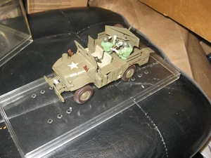 Pro-built M37 3/4 ton truck in case in 1/35 scale - Picture 1 of 3