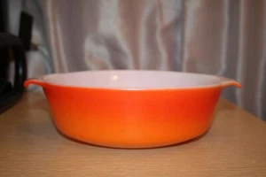 ANCHOR HOCKING FIRE KING #437 1.5 Qt Handled Flame Red Orange Dish Vintage USA - Picture 1 of 12