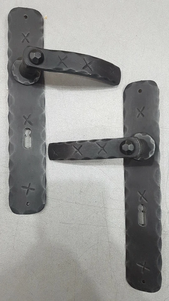 maniglia con placca in ferro battuto Galbusera serie 1091 - Immagine 1 di 1