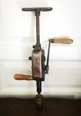 Ancien Vintage Perceuse À Main PEUGEOT FRÈRES Chignole Outil Déco Made In France - Photo 1/4