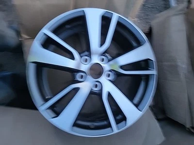 2016,17,18 Toyota Rav4 Wheel 17x7 New Used Box - Image 1 of 4