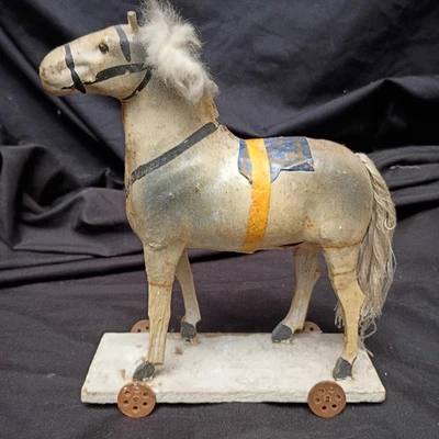 Antiguo caballo de juguete de papel maché 7,5"x 6,25" juguete alemán Navidad Foto 1 de 4