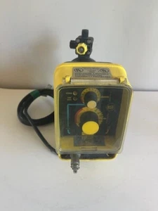 LMI METERING DOSING PUMP AA741-352BI 0.58GPH 250PSI 120VAC - Picture 1 of 6