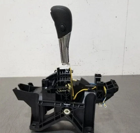 2016 Nissan Rogue Automatic Trans Floor Gear Shifter Assembly OEM - Imagem 1 de 2