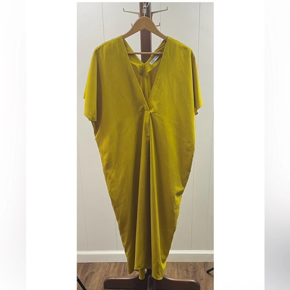 Vestido midi túnica caftán mezcla lino Zara Chartreuse para mujer XS Foto 1 de 4