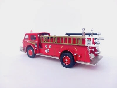 1/50 (1/48) o scale corgi 53505 American LaFrance 700 Baltimore, MD fire truck - Image 1 of 4