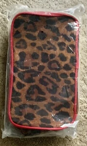 Zippered Makeup Case Cheetah Design w/Red, New, Never Opened, &, Free Shipping! - Picture 1 of 4