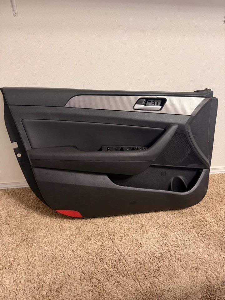 Panel de moldura de puerta delantera izquierda del lado del conductor OEM para Hyundai Sonata negro Foto 1 de 4
