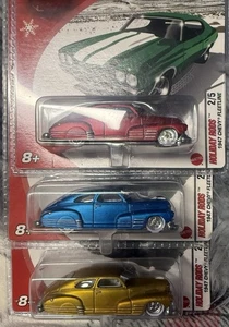 2005 Hot Wheels Holiday Rods-3 Car Lot- 1947 Chevy Fleetline-Premium-R/R-M/M - Picture 1 of 1