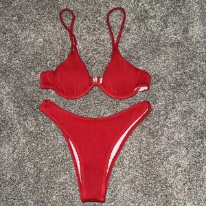 Nuevo sin etiquetas Traje de baño bikini acanalado rojo con aros para mujer talla S - Imagen 1 de 2