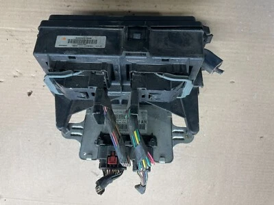 2004 2005 Dodge Durango  Fuse Box Relay Unit Module Body Control N7163 PS - Image 1 of 4