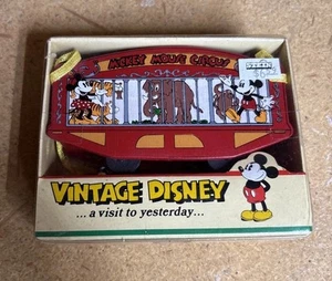Vintage Disney Mickey & Minnie Mouse Circus Ornament - Picture 1 of 2