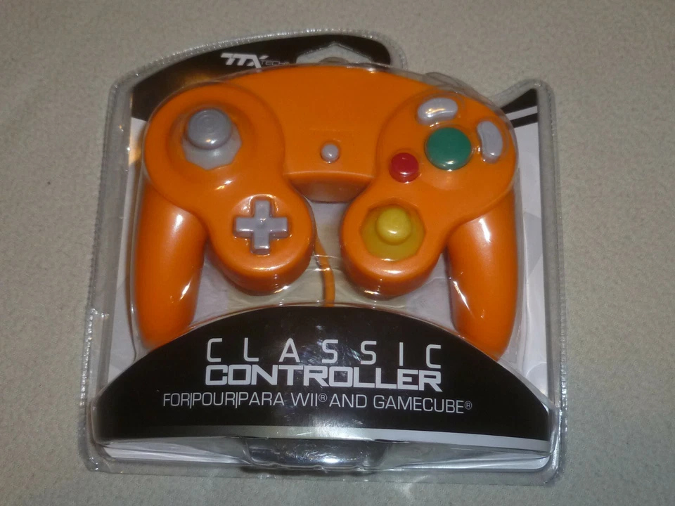 NEW NINTENDO GAMECUBE ORANGE GAME TECH TTX TECHNOLOGY CLASSIC CONTROLLER GAMEPAD - Image 1 of 2
