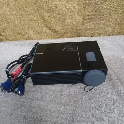 WOW!! Dell 1209S DLP Projector Portable Projector 2500 ANSI Home Theater! 85 HRS - Image 1 of 4