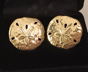 Vintage Crown Trifari Sand Dollar Earrings Gold Tone Clip On - Picture 1 of 13