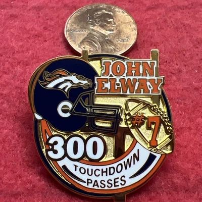 DEN-BRONCOS TEAM NFL.  PIN SOLAPA JOHN ELWAY #7 " 300 T. D PASES". RARO Foto 1 de 4