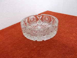 VINTAGE GLASS ROUND ASH TRAY..with .5.0" DIAMETER - Picture 1 of 8