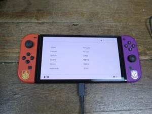 Nintendo Switch (Modelo OLED) HEG-001 Pokémon Edición Escarlata y Violeta con CABLED - Imagen 1 de 14
