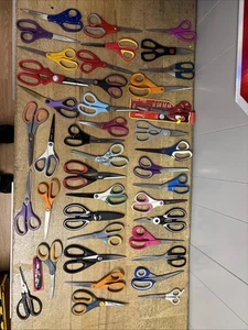 Lote A 40+ Tijeras Confiscadas Aeropuerto TSA (Usadas, Varias Marcas/Colores) - Imagen 1 de 6