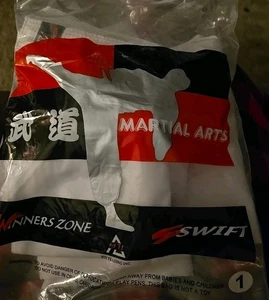 WINNERS ZONE Swift Karate Martial Art Uniform Gi Giacca Bianca Pantaloni Taglia #1 Nuovo. - Foto 1 di 3