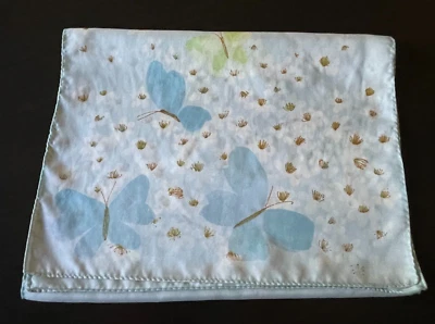 Bufanda Vera vintage hecha en Japón azul bebé con mariposas Foto 1 de 4